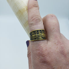 Verstellbarer Messingring mit der ägyptischen Göttin Isis – Hergestellt in Ägypten