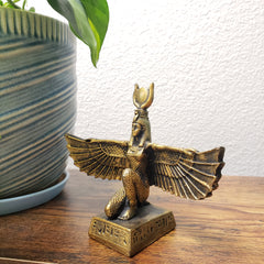 Statue der ägyptischen Göttin Isis – Figur aus dem alten Ägypten – Hergestellt in Ägypten