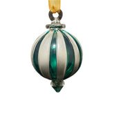 Ägyptische mundgeblasene Glasornamente - Christbaumschmuck in Grün und Silber