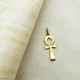 Halskette mit ägyptischem Ankh-Anhänger, vergoldet, hergestellt in Ägypten