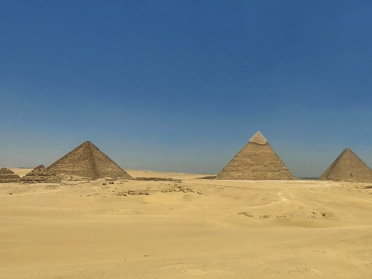 Egyptian Travel Visiting The Pyramids Of Giza Complex Discoveries Egyptian Imports