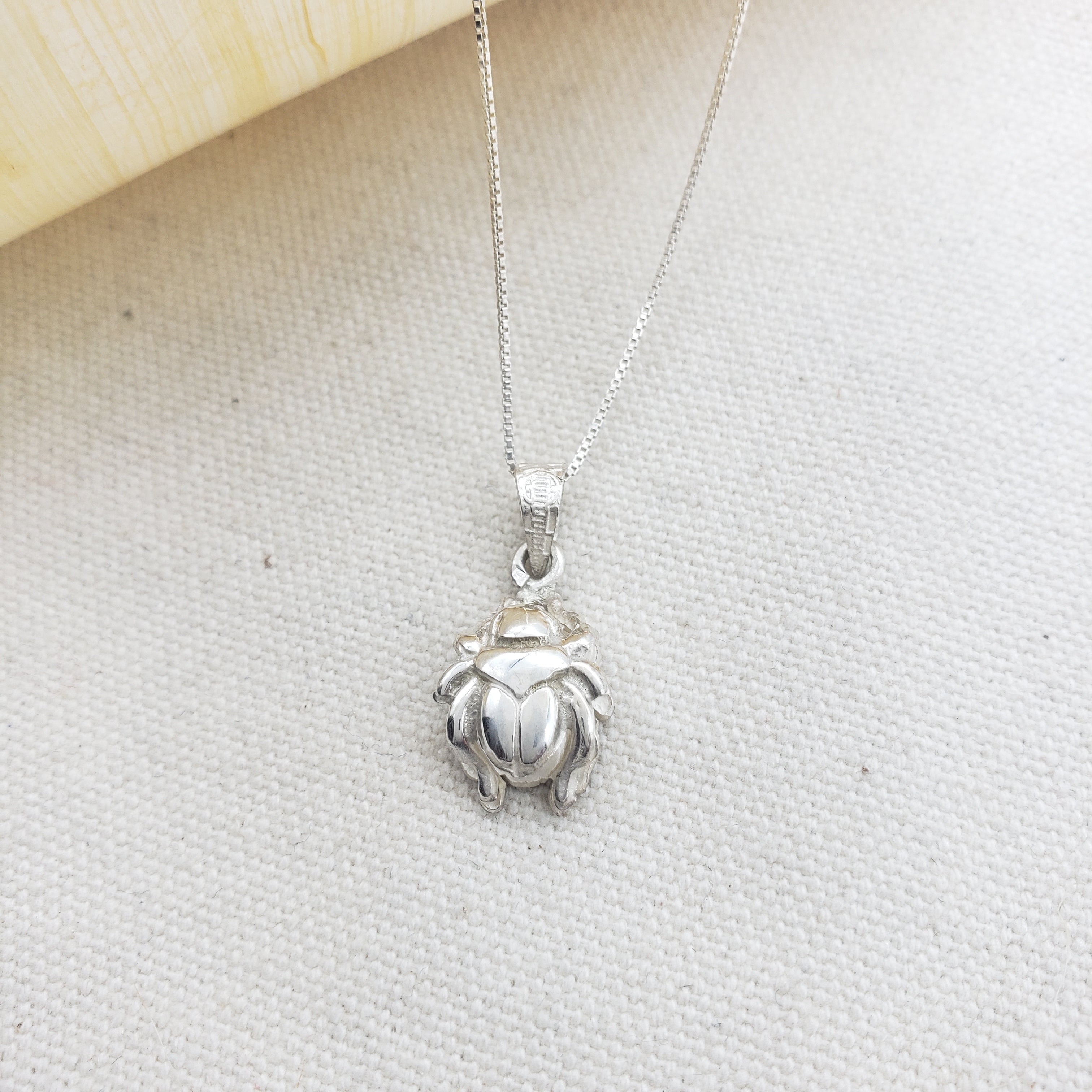 Egyptian Scarab Beetle Silver Plated Charms - Antiqued Finish, Model C6306 (5,10,20pcs)