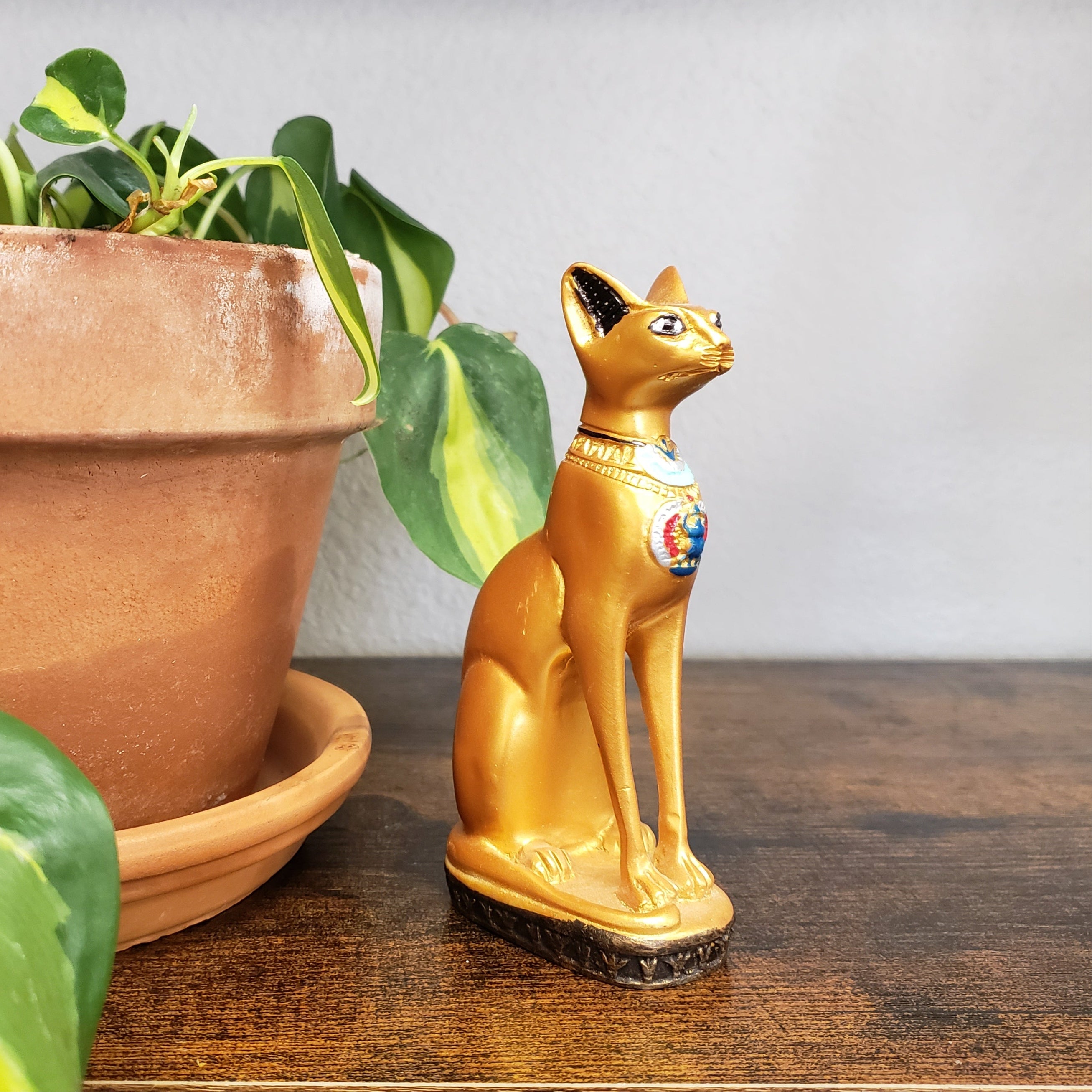 BASTET CAT ON SCARAB BROWN SM - 3.75"