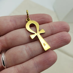 Halskette mit ägyptischem Ankh-Anhänger, vergoldet, hergestellt in Ägypten