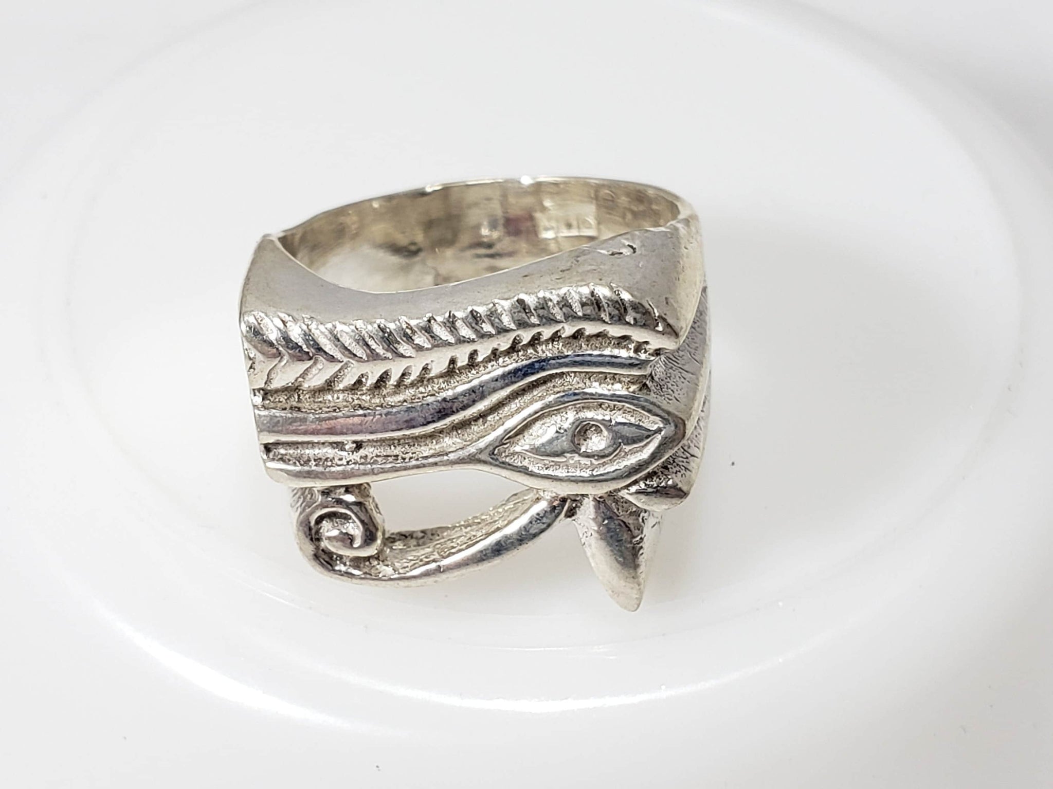 Egyptian Divine Eye Ring (Udjat) - Handmade Jewel 925 Silver or 18kt Gold - Egyptian newest Ring - The Eye of Horus - Protection